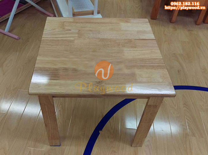 Mẫu bàn gỗ mầm non hình vuông PW-3310