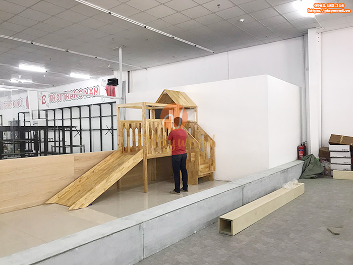Sản xuất lắp đặt cầu trượt liên hoàn gỗ trong nhà cho khách tại Hưng Yên