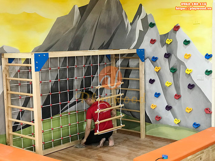 Lắp đặt thang leo gỗ và vách leo dây cho khách hàng tại Hoàng Mai –Hà Nội