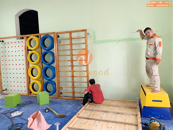 Lắp đặt vách leo núi cho bé trường mầm non tại Hoài Đức, Hà Nội
